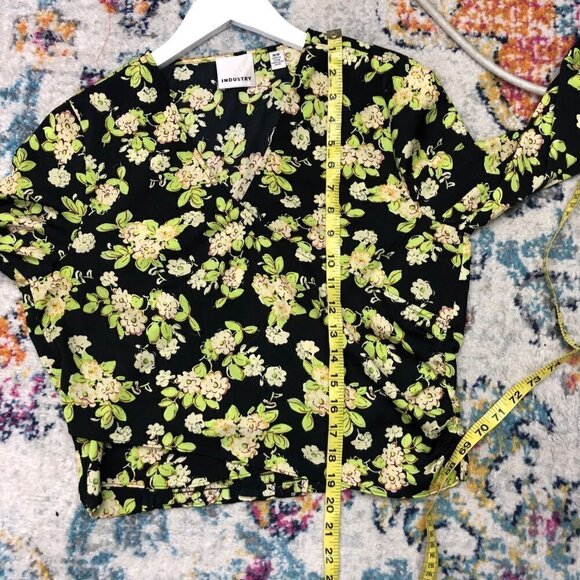 Industry Mangostan Long Sleeve Floral Print Wrap Blouse Size Medium - Picture 12 of 16